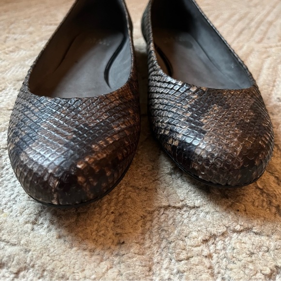 Stuart Weitzman Snakeskin Flats - Picture 11 of 11